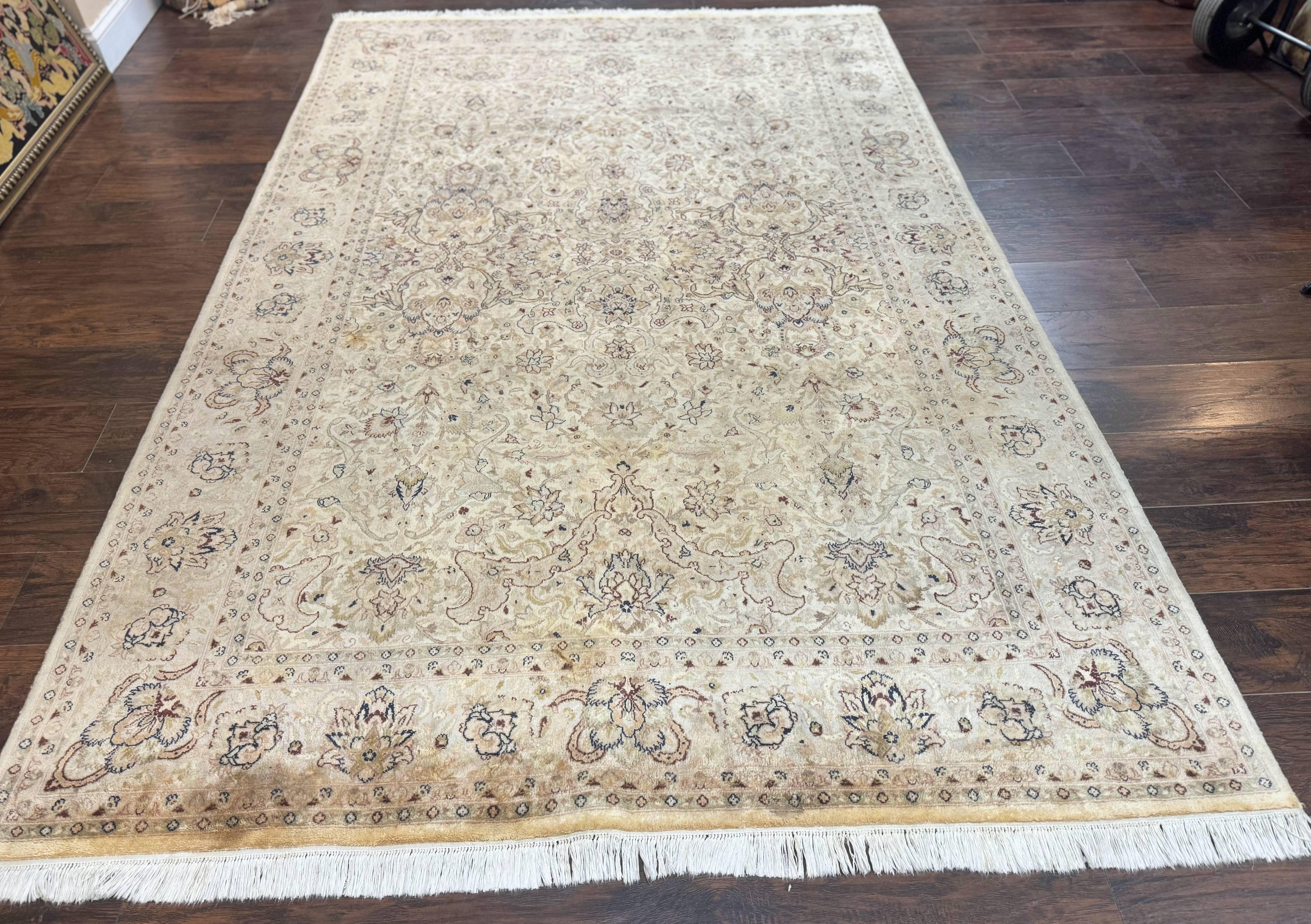 Pak Persian Rug 6x9, Vintage Handmade Wool Carpet, Floral, Beige
