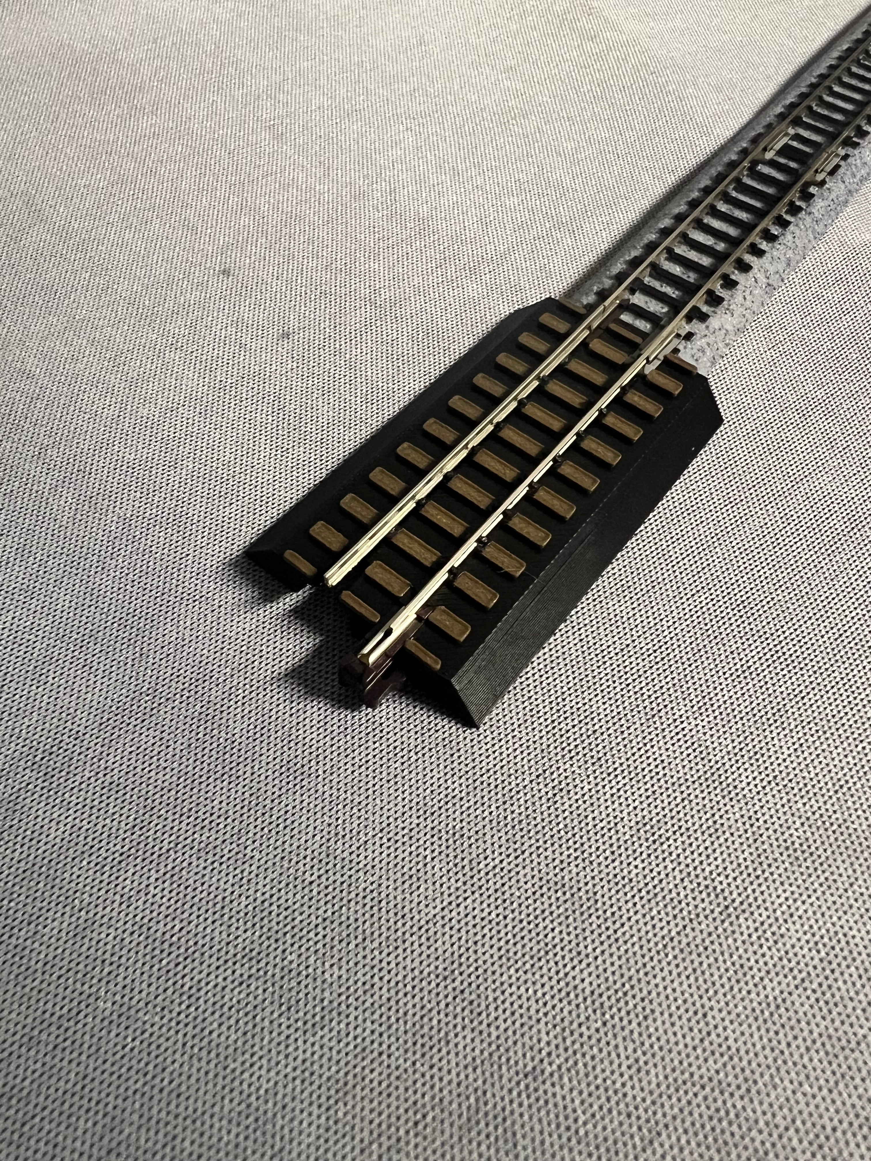 Mainline Railworks HOn30 Sectional Straight Track
