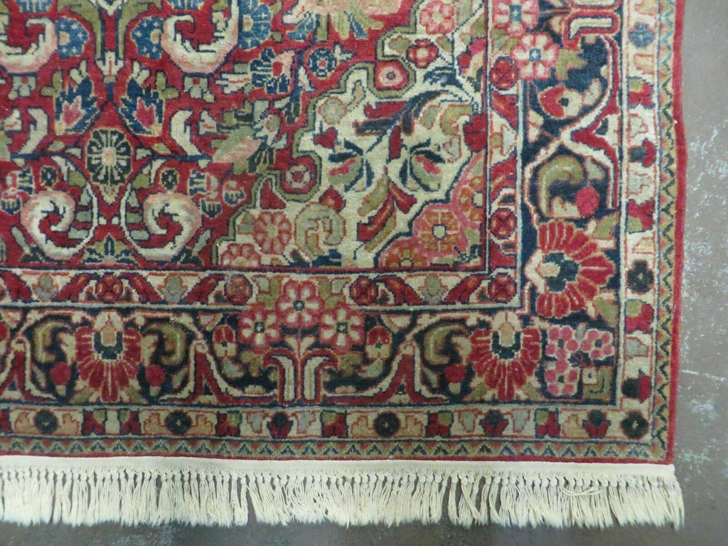 Persian Sarouk Rug 4.6 x 5, Red, Semi Antique, Floral