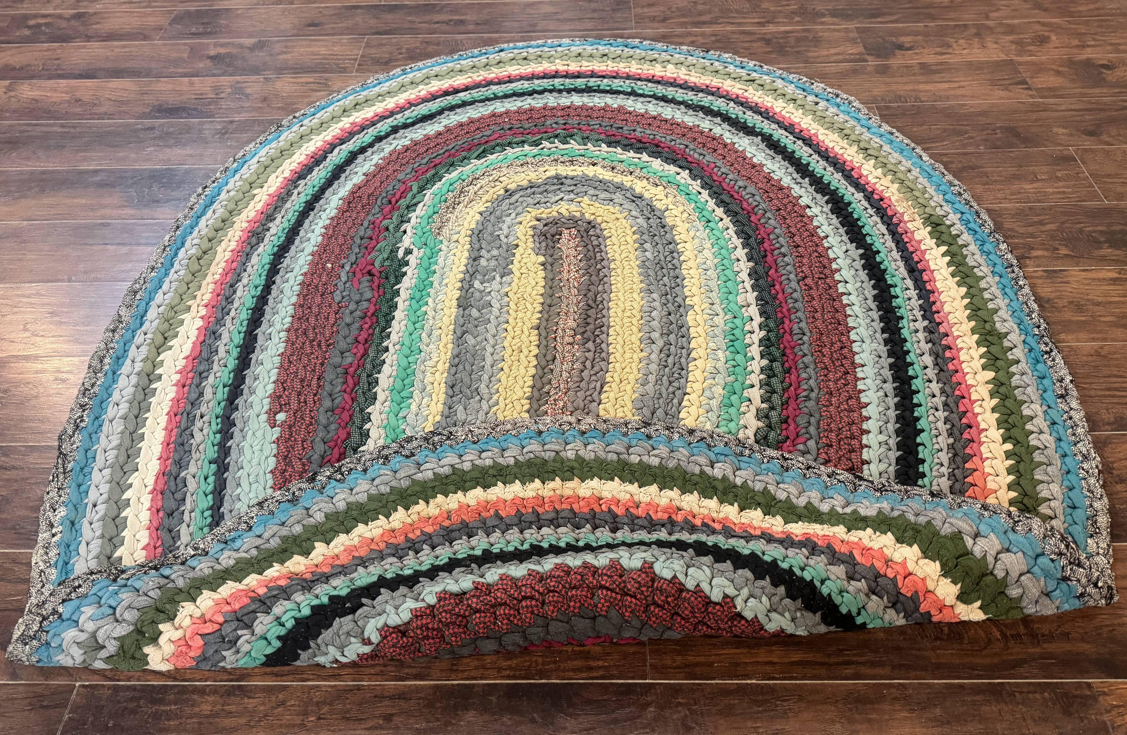 Antique American Braided Rug 5x7, Oval Multicolor Handmade Wool Braided Carpet