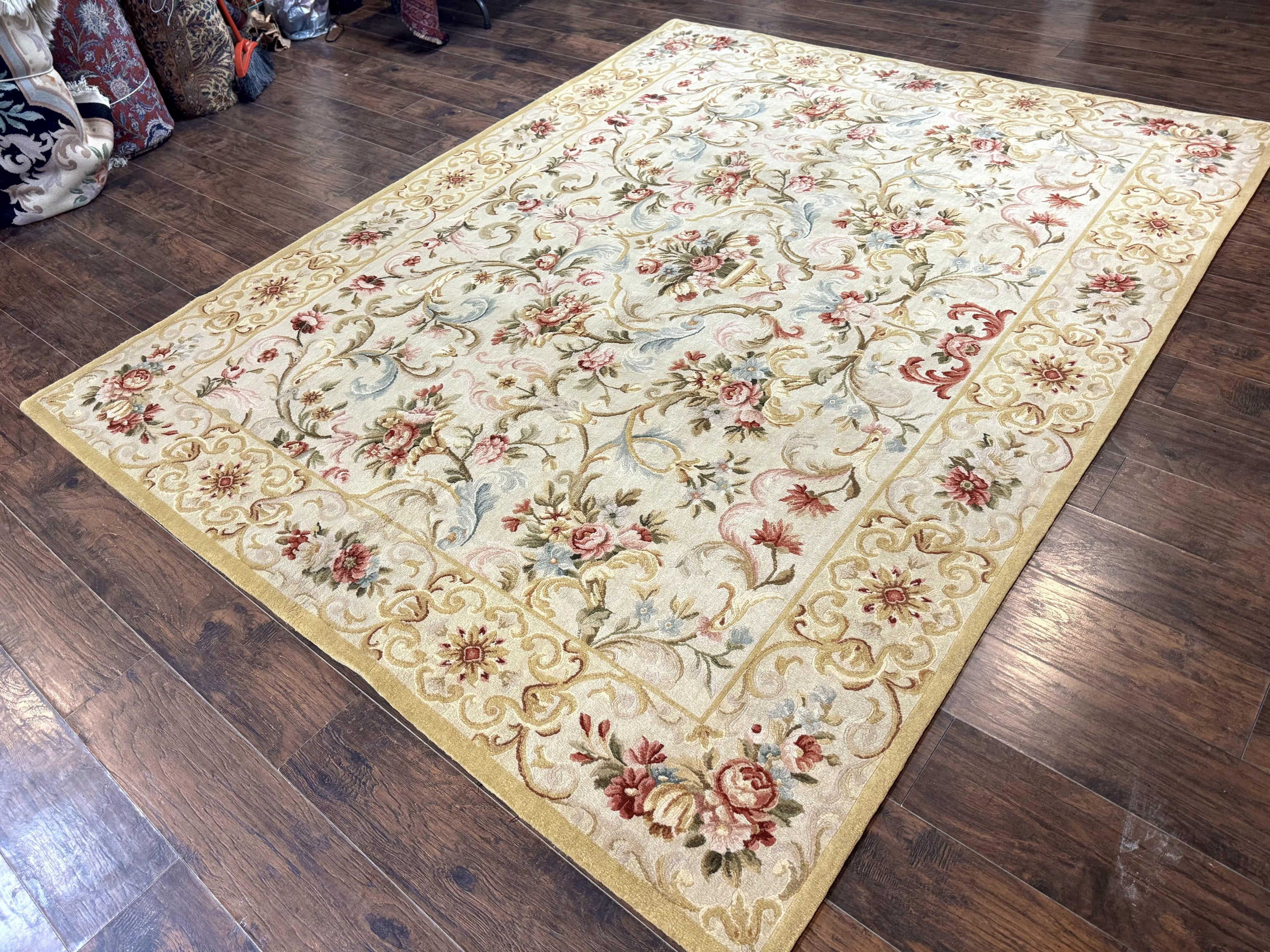 Aubusson Rug 8x10, French European Design, Vintage Handmade Wool Carpet, Aubusson Rug with Pile, Floral
