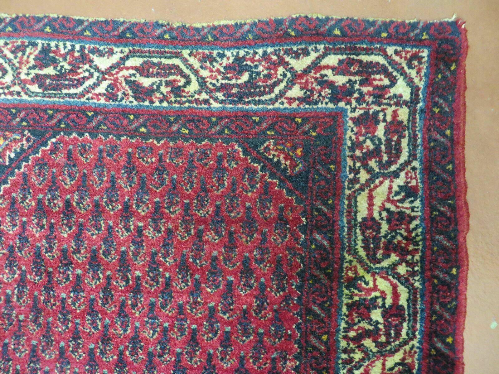 2.5' X 4' Vintage Handmade Indian Amritsar Wool Rug Paisley Design Red