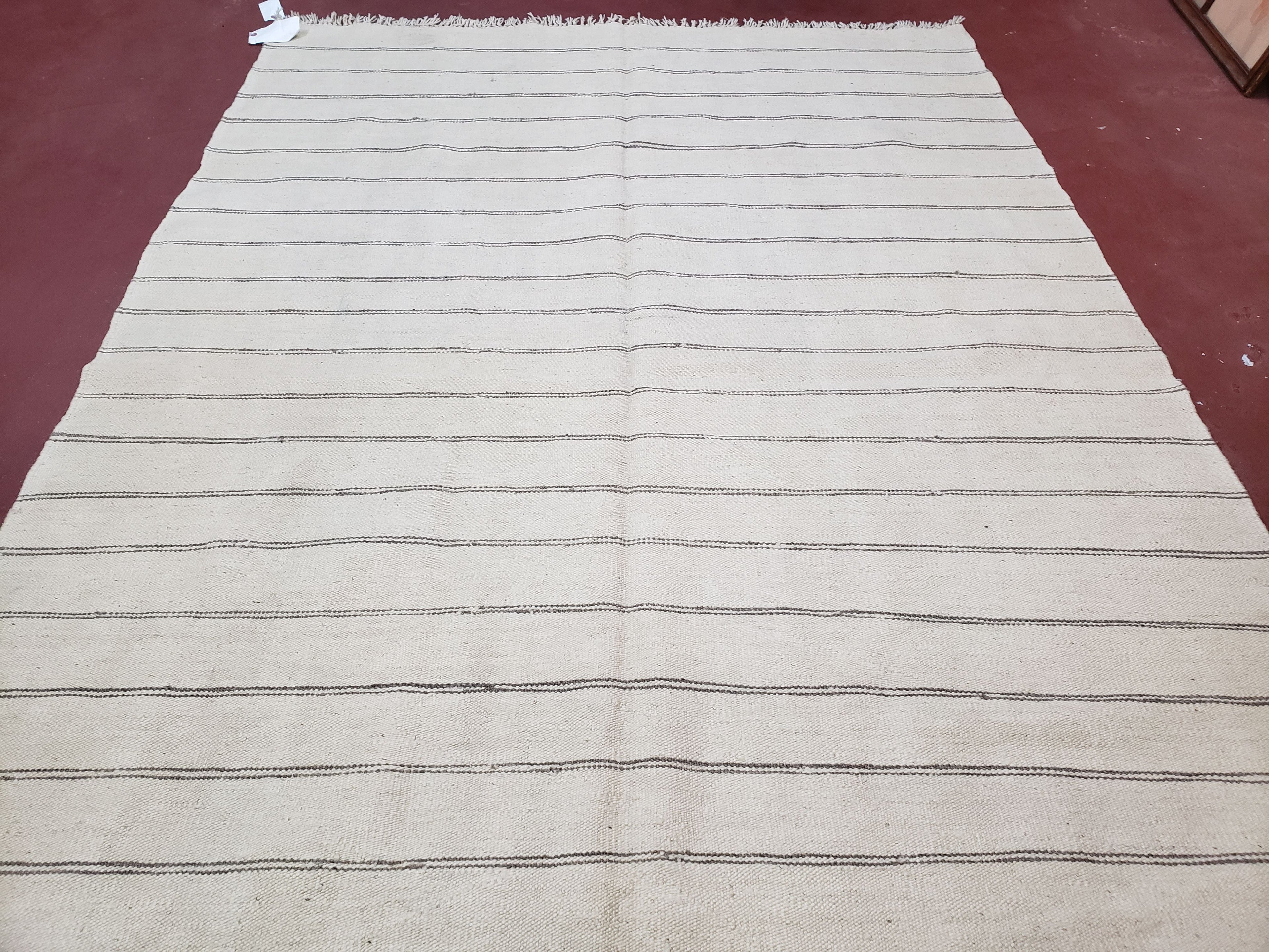 New Turkish Kilim Rug, Striped Area Rug, Southwestern Style, Off-white/Ivory Color, 5x8 Kilim Carpet, Hand-Knotted, Flatweave, Wool