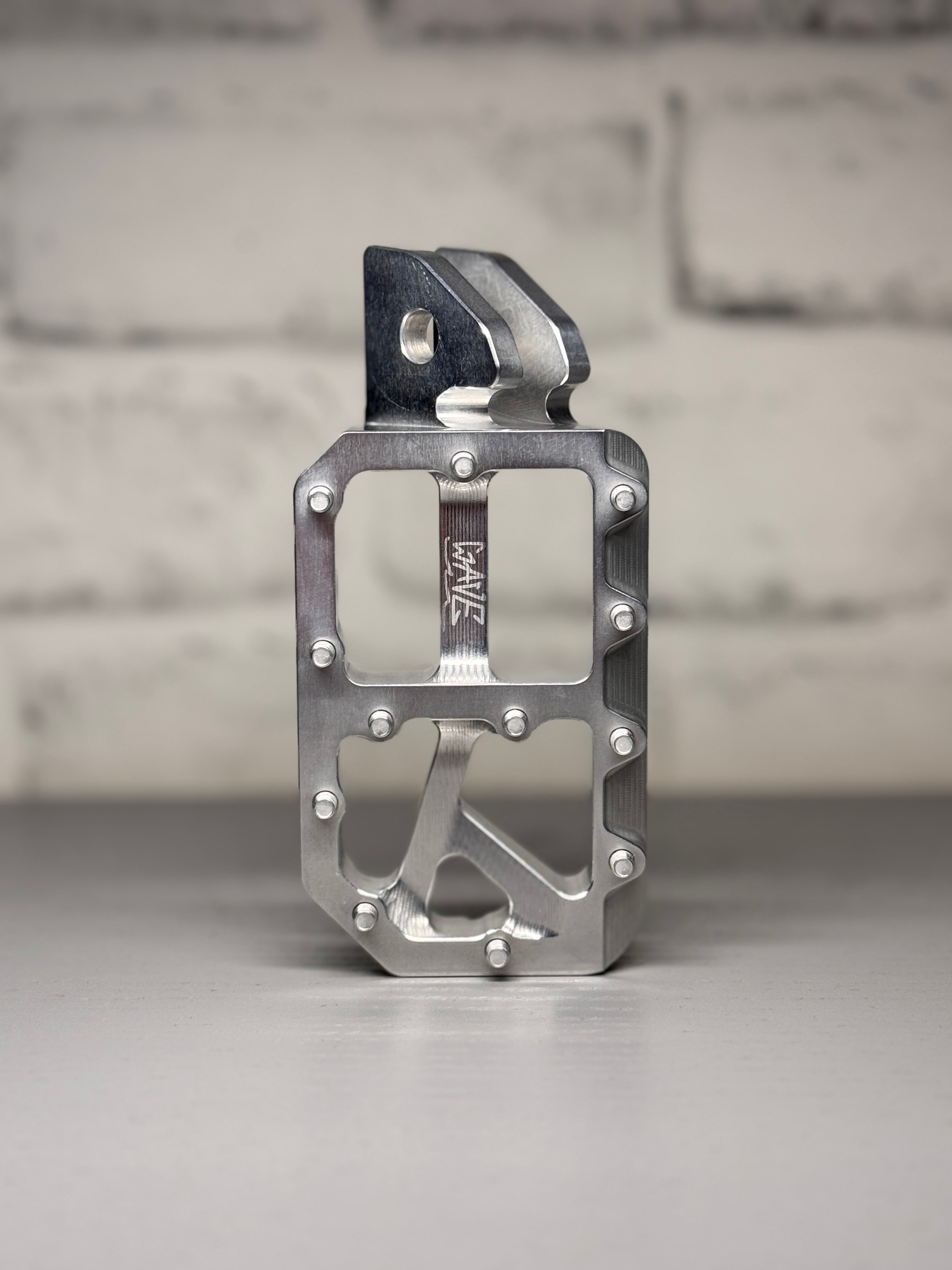 WAVE WIDE PEGS RAW BACK ORDER