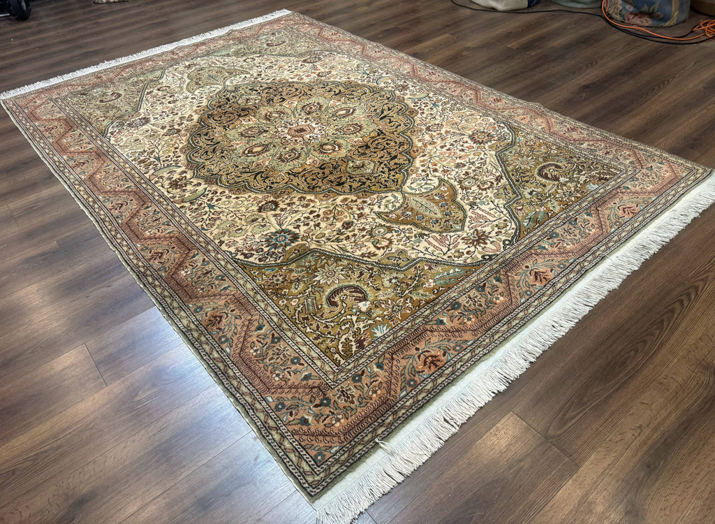 Turkish Sivas Rug 6x9, Floral Medallion, Vintage Handmade Wool Carpet