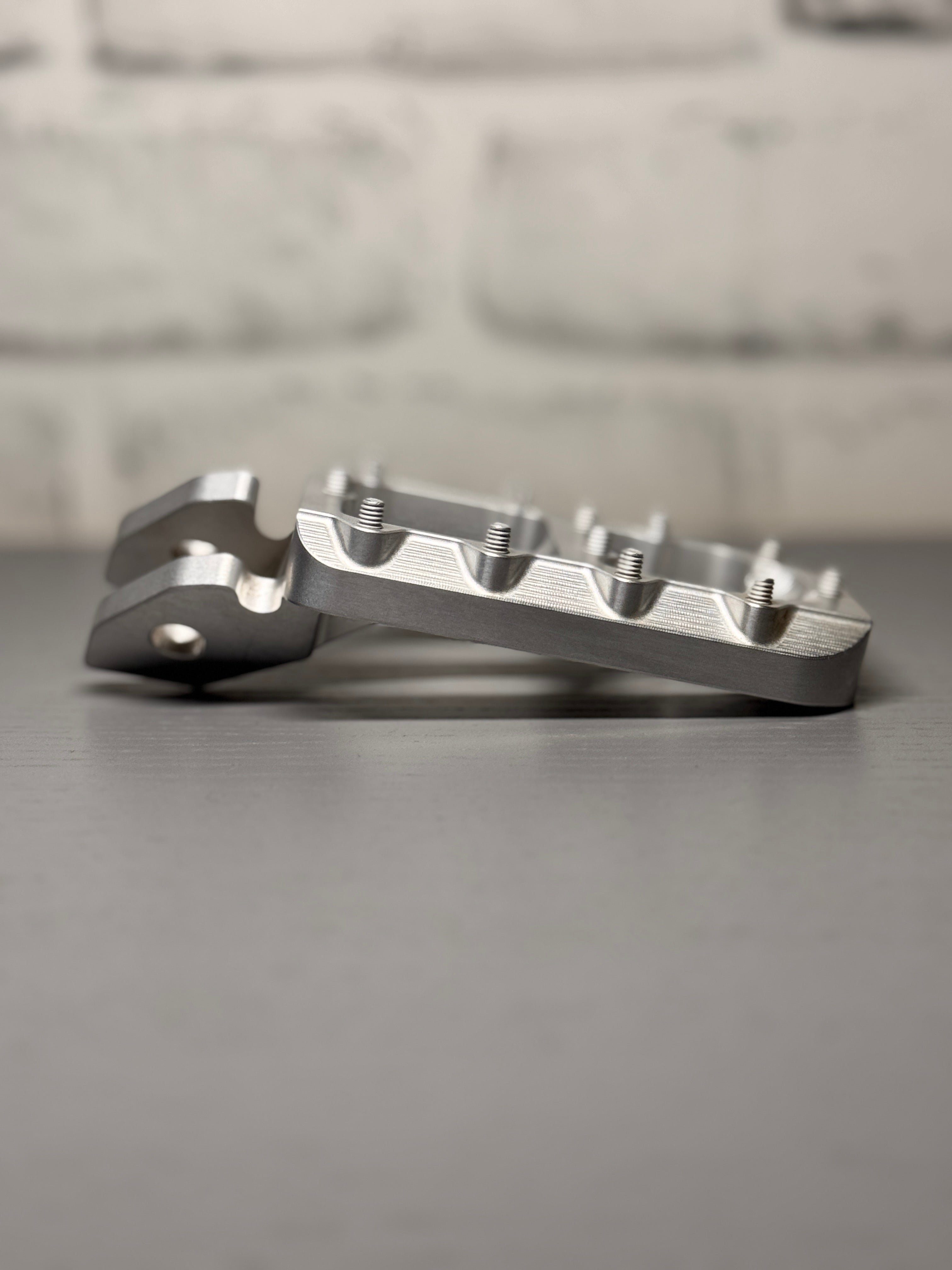 WAVE WIDE PEGS RAW BACK ORDER