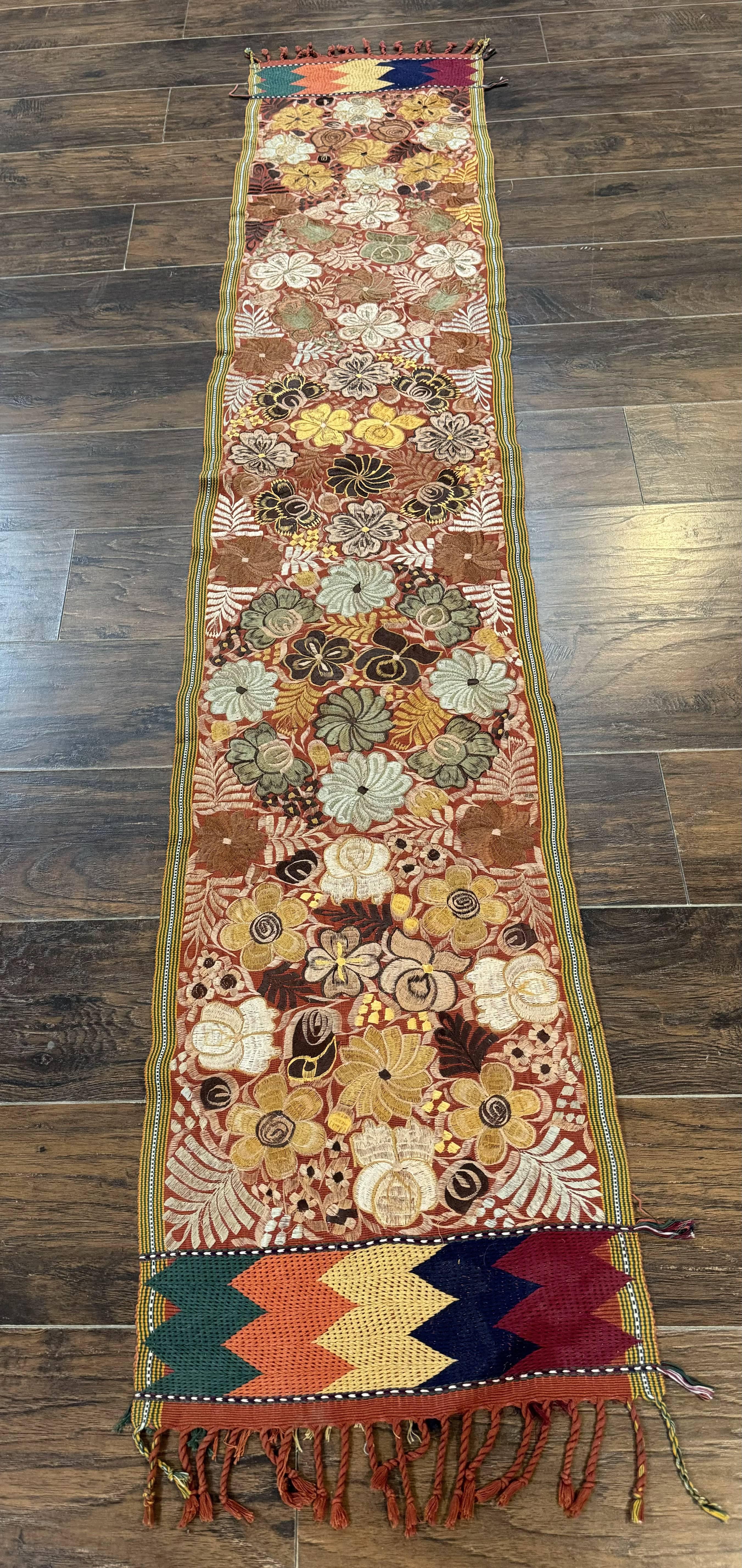 Vintage Table Runner 1.5 x 7.5, Floral