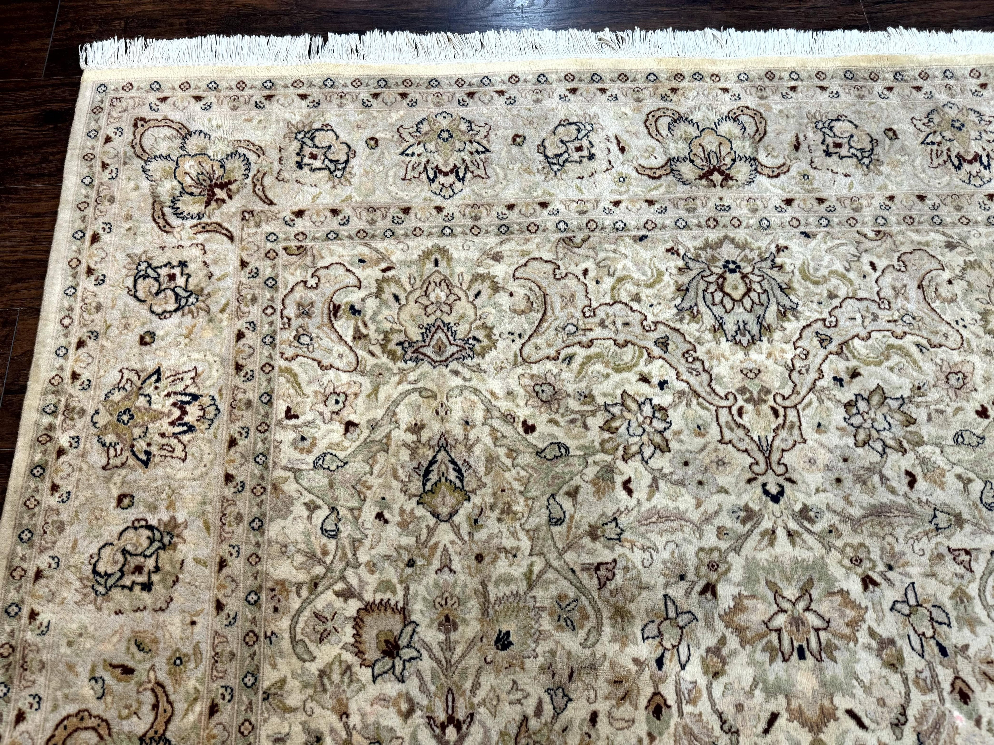 Pak Persian Rug 6x9, Vintage Handmade Wool Carpet, Floral, Beige
