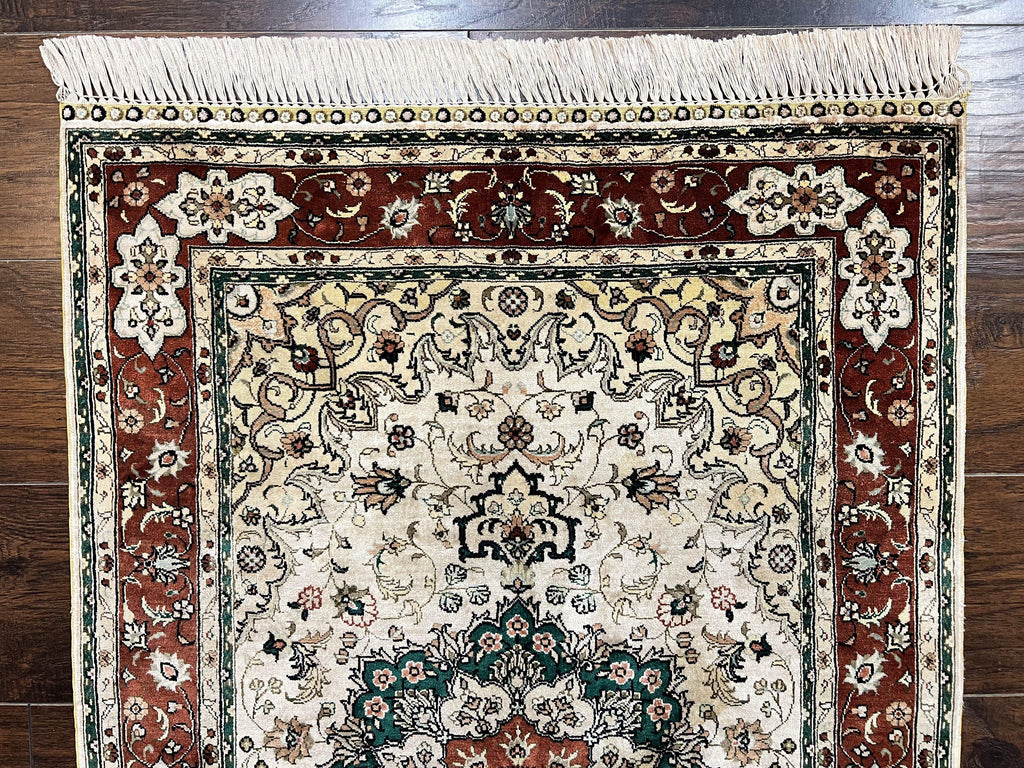Silk Turkish Kayseri Rug 2.7 x 4, Floral Medallion, Fine Oriental Carpet, Small Vintage Rug, Silk Pile on Silk Foundation, Hand Knotted