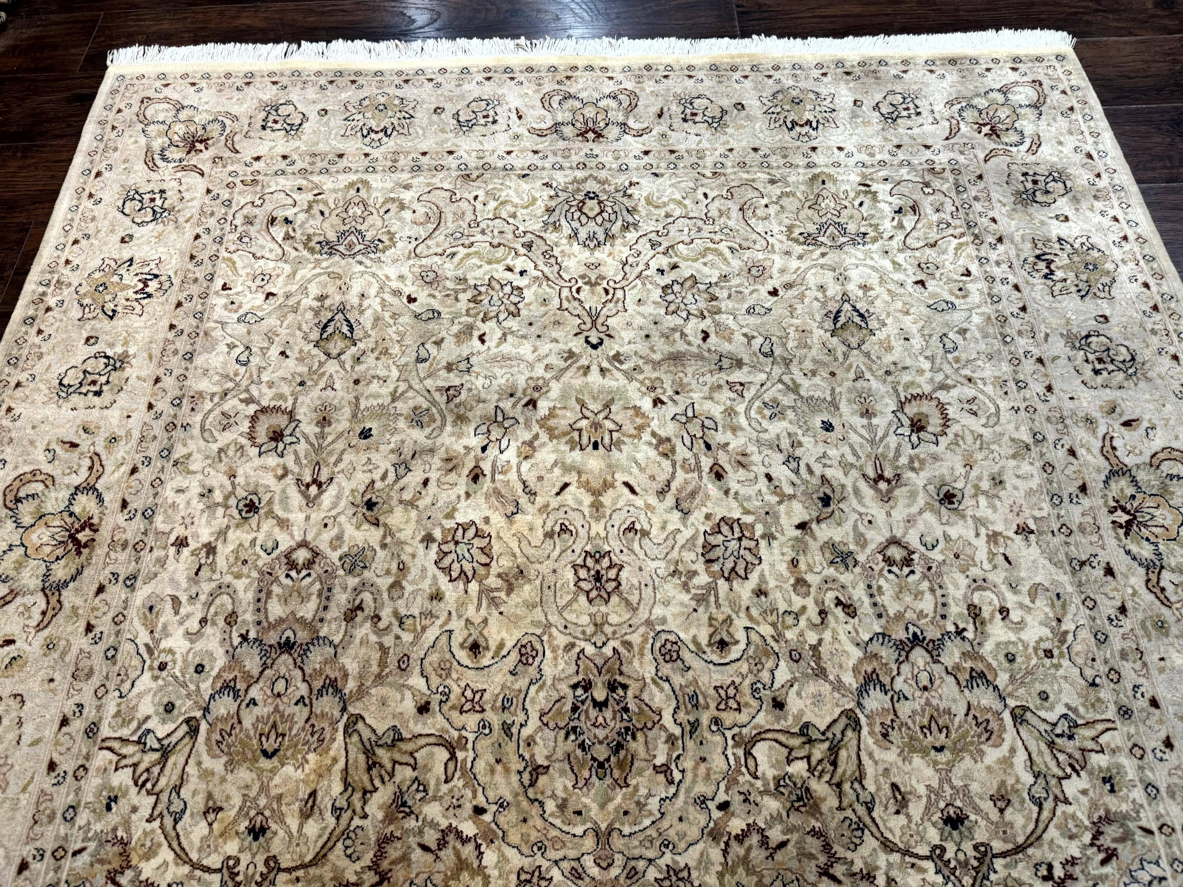 Pak Persian Rug 6x9, Vintage Handmade Wool Carpet, Floral, Beige
