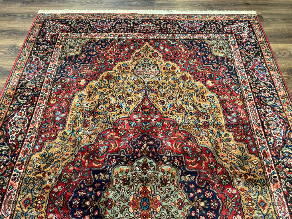 Karastan Rug 5.9 x 9 Medallion Kirman #700/718, Original 700 Series, Wool, Discontinued, Vintage