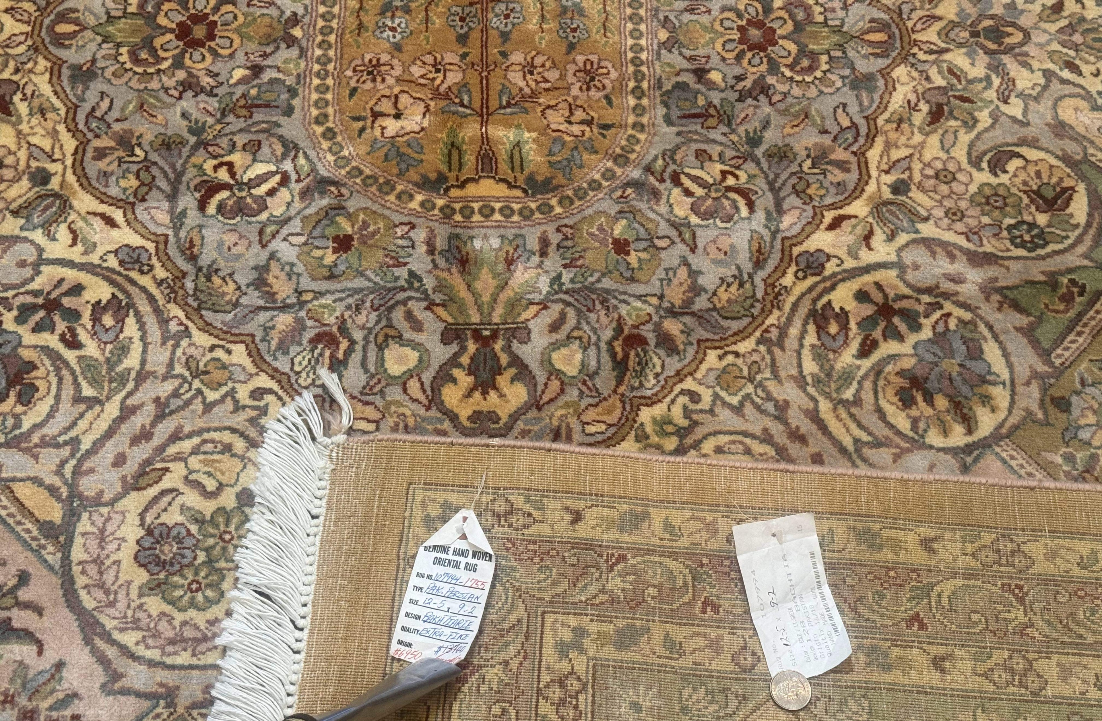 Pak Persian Rug 9x12, Diamond Panel Design, Fine 225 KPSI, Wool