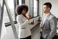 Body Language Non-Verbal Communication for Leaders