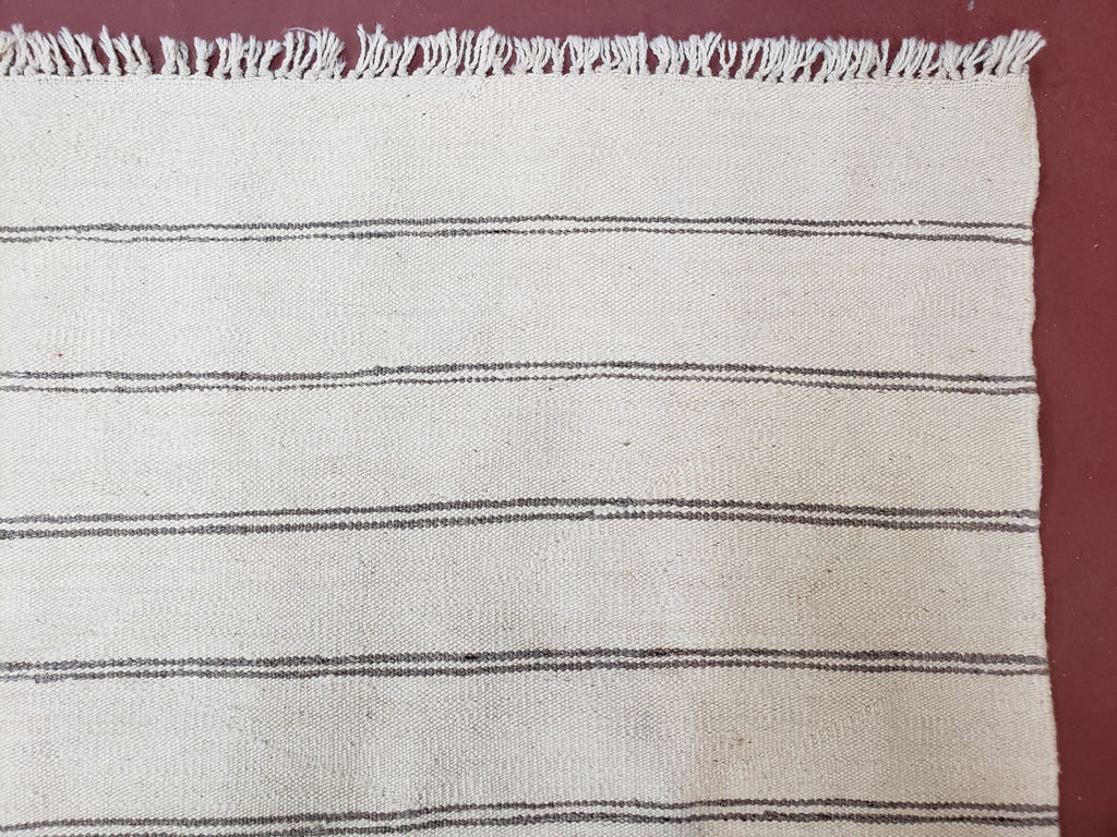 New Turkish Kilim Rug, Striped Area Rug, Southwestern Style, Off-white/Ivory Color, 5x8 Kilim Carpet, Hand-Knotted, Flatweave, Wool