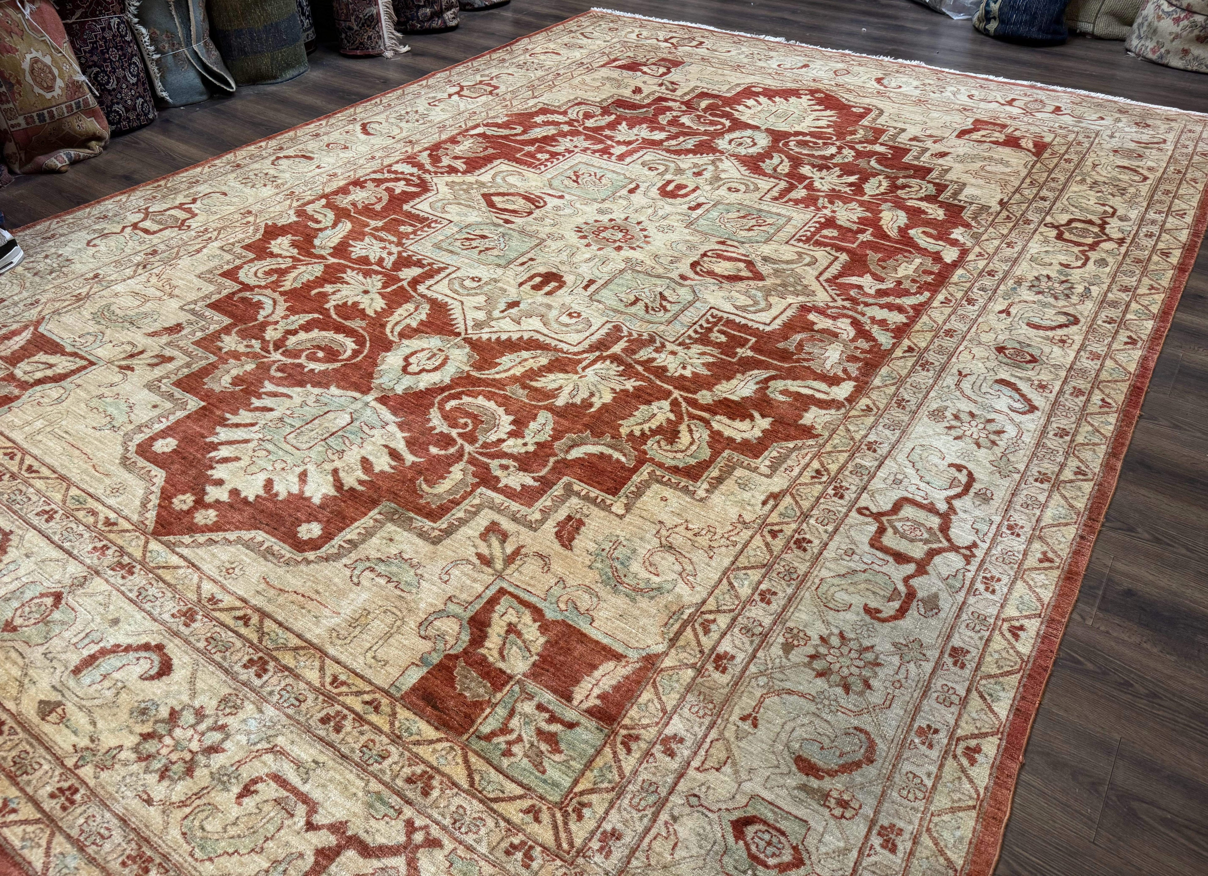 Turkish Heriz Serapi Rug 9x13, Geometric Medallion