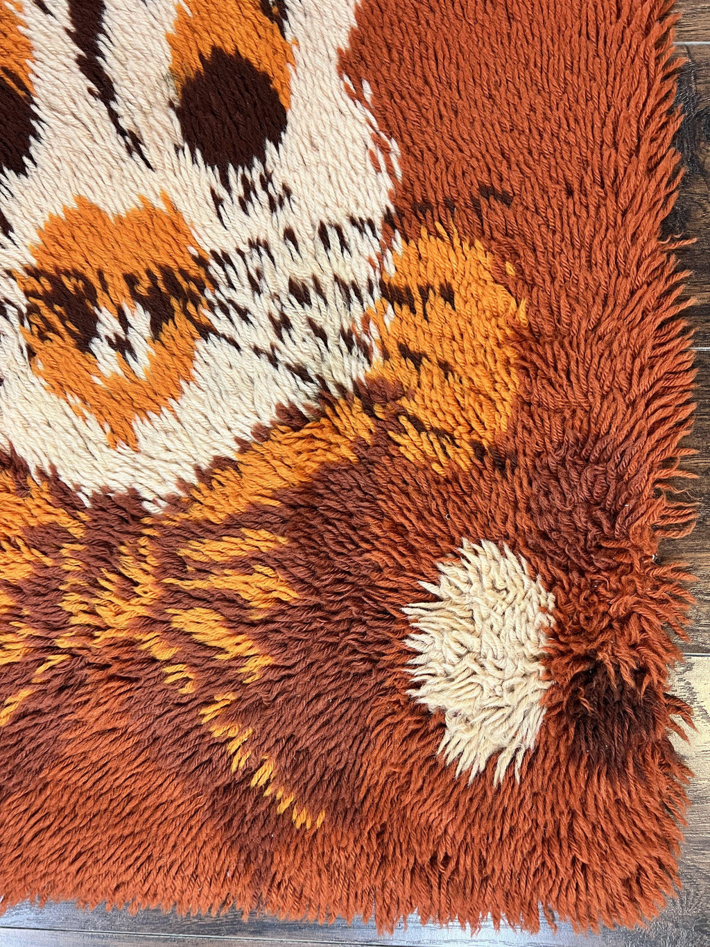 Rya Shag Rug 2x4, Rabbit in Top Hat, Wool, Orange, Vintage 1960s Danish Shag Rug