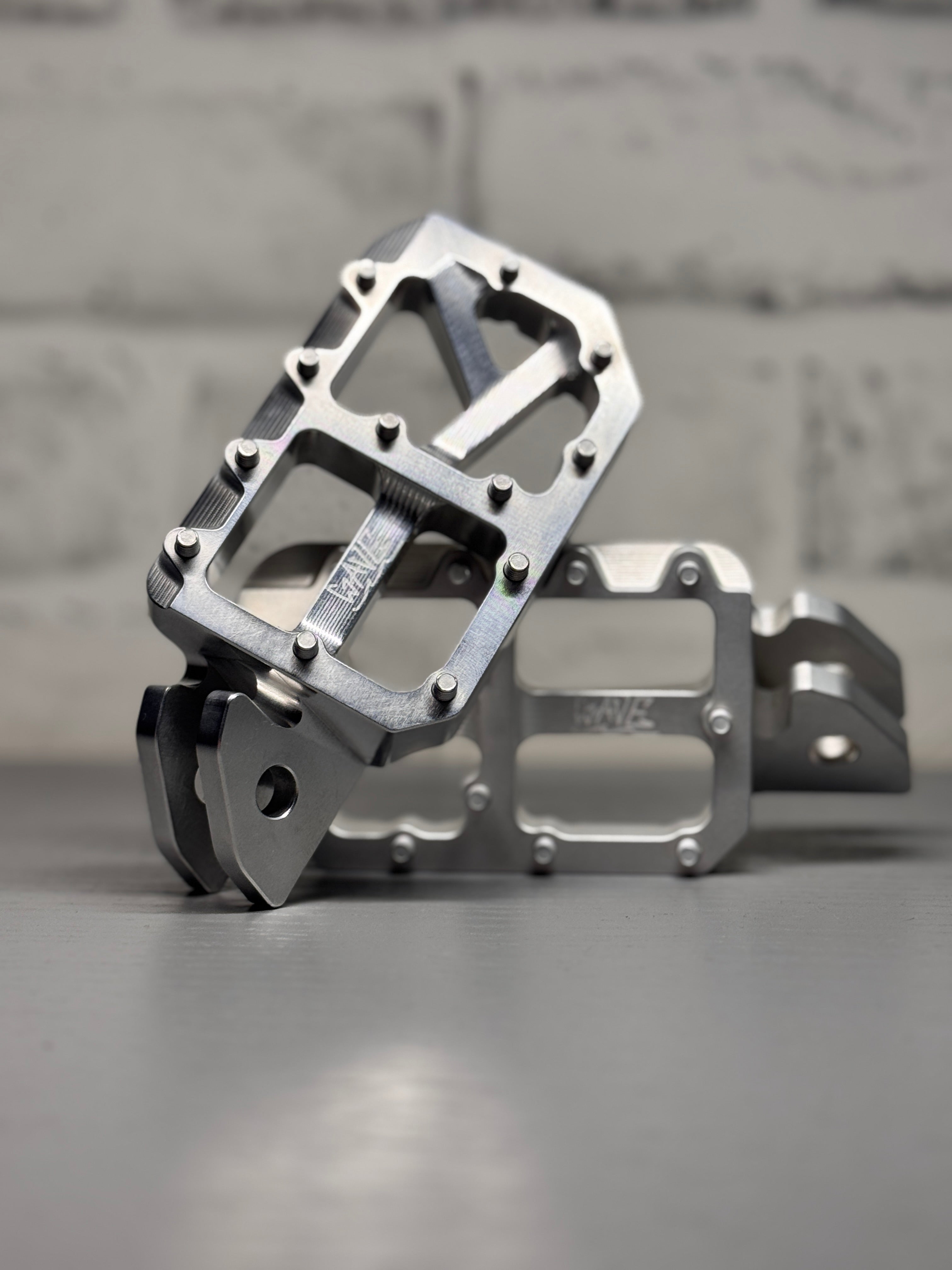 WAVE WIDE PEGS RAW BACK ORDER