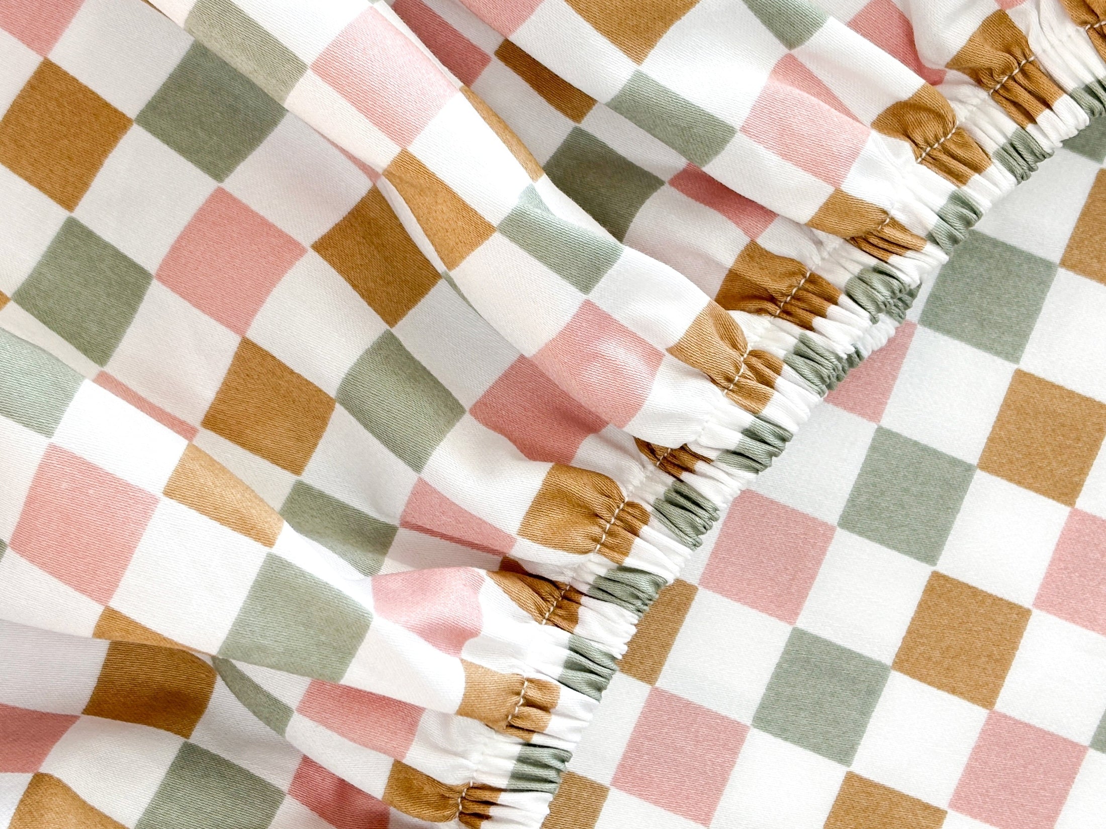SHNUGGLE Bedding Set Colorful Checker