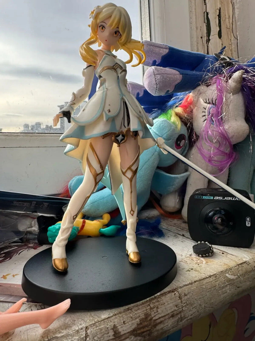 Genshin Impact Barbara Figure, Lumine, Xiangling Traveler Aether Venti