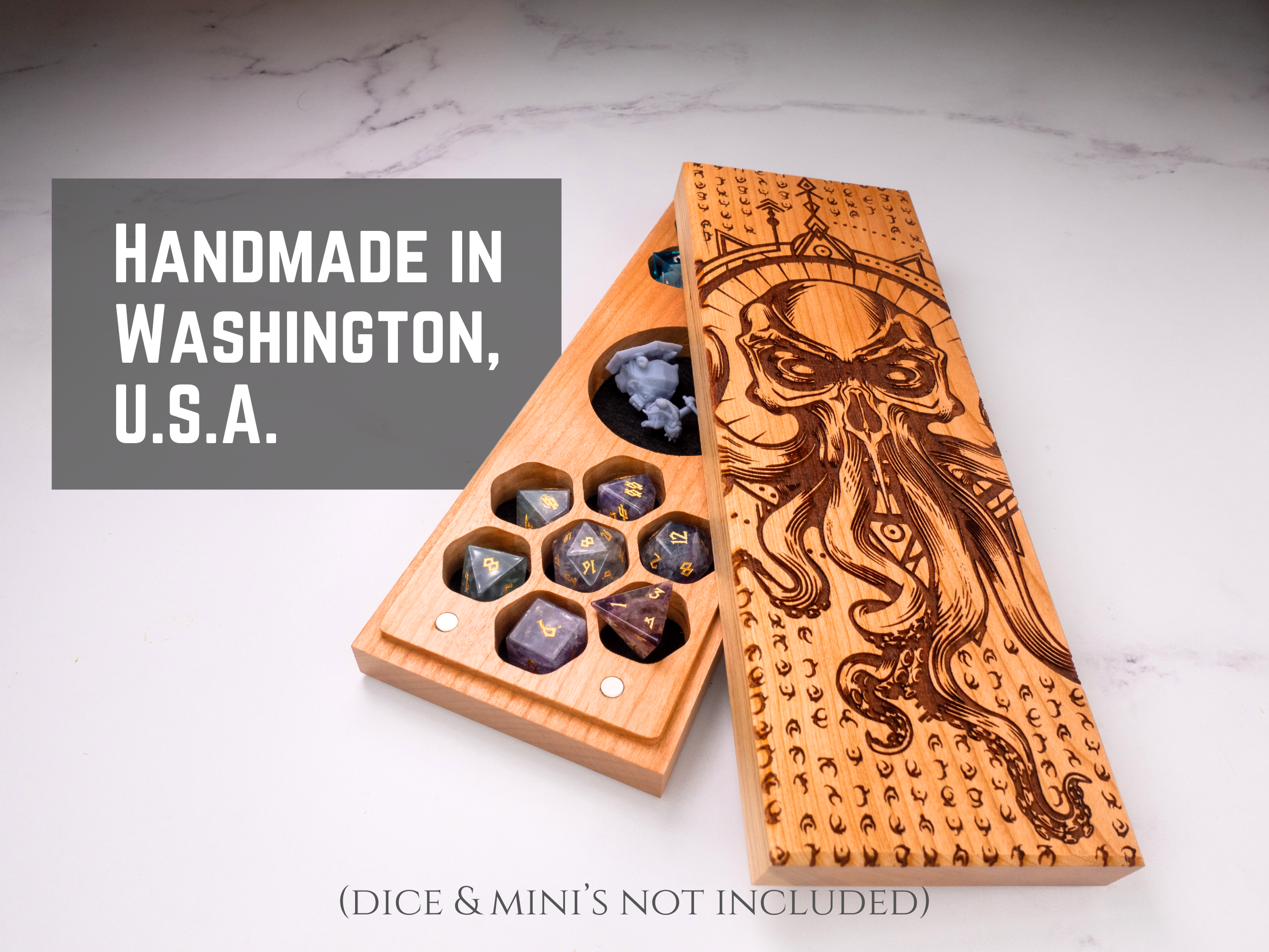 Cthulhu Rising | Engraved Dual Hex Dice Vault