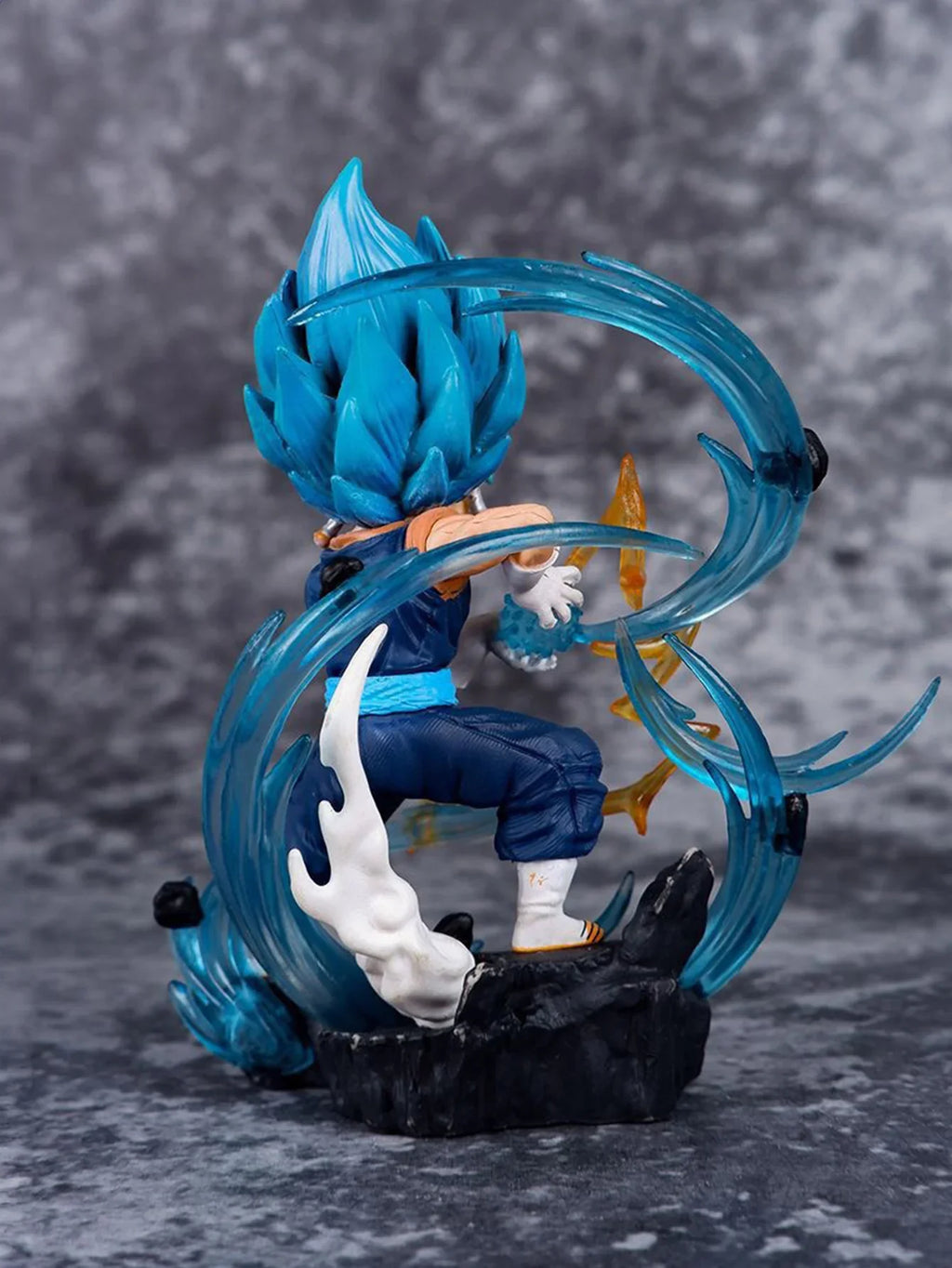 Vegito Super Saiyan Blue Chibi Action Figure, Dragon Ball Z Mini Kawaii Anime Figurines PVC Statue 10 CM