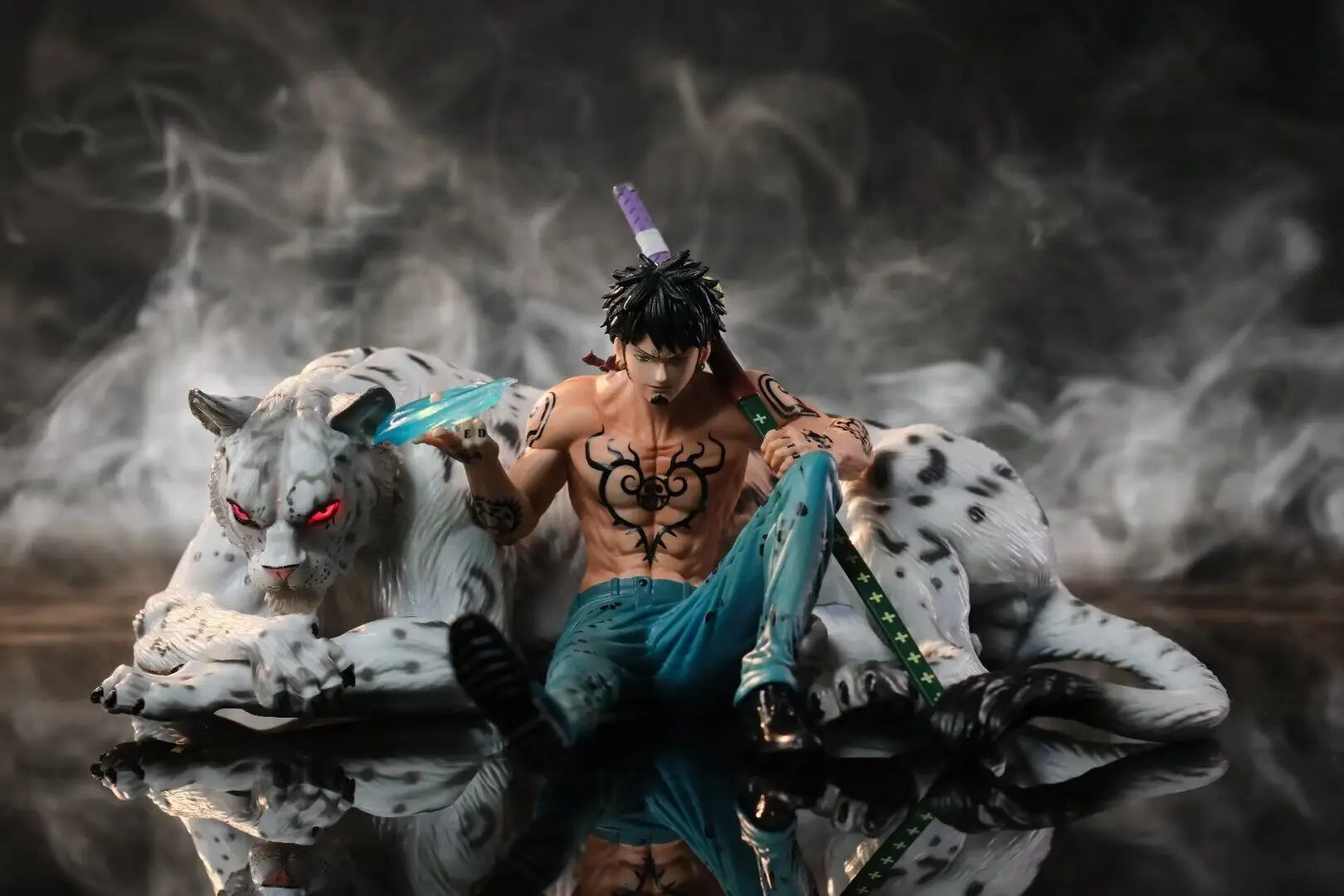 Trafalgar D. Water Law and Snow Leopard Anime Figurine, One Piece Action Figures Statues 25 CM