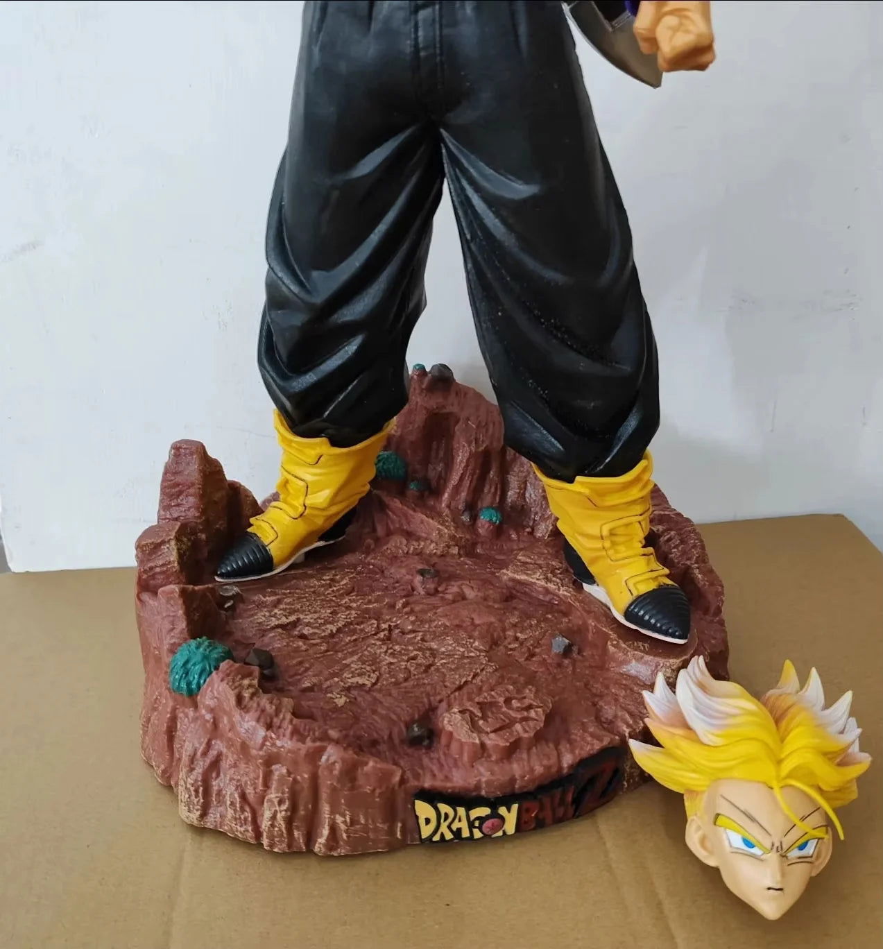 Trunks Dragon Ball Z Anime Figure, DBZ Interchangeable Super Saiyan Head Action Figure 50 cm