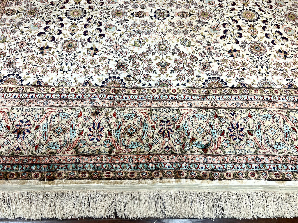 Wonderful Turkish Silk Rug 8x12, Handmade, Fine 320 KPSI