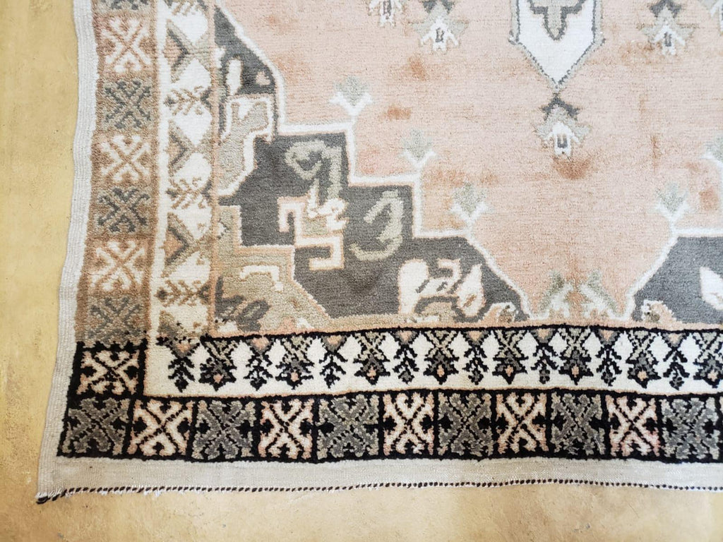 Antique Moroccan Rug 5x7 Tribal Carpet, Hand-Knotted Soft Wool Pile, 5 x 7 Area Rug, Berber Rug, Geometric Open Field Medallion, Pink Ivory