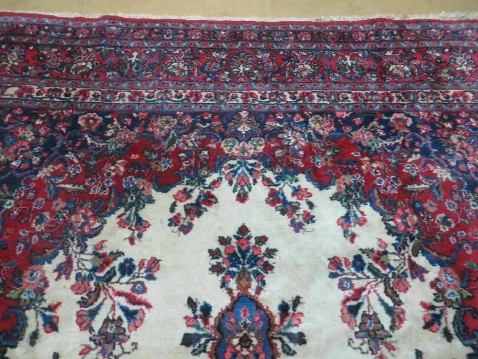 Persian Sarouk Rug 9x12 - Semi Open Field Medallion Carpet