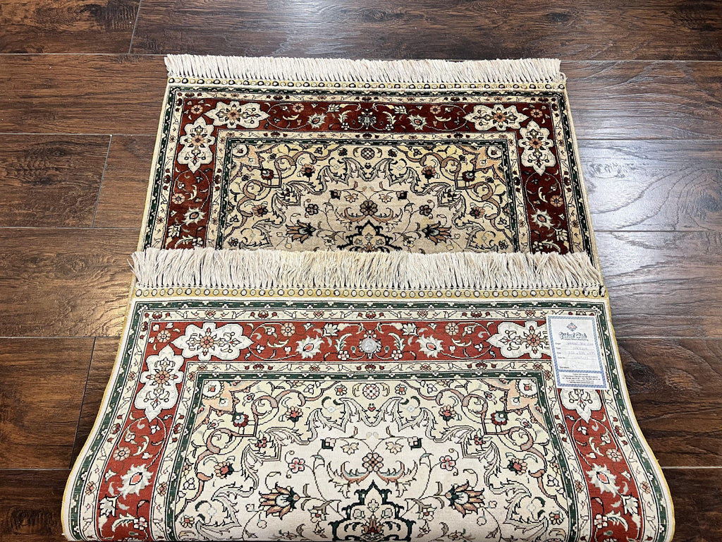 Silk Turkish Kayseri Rug 2.7 x 4, Floral Medallion, Fine Oriental Carpet, Small Vintage Rug, Silk Pile on Silk Foundation, Hand Knotted
