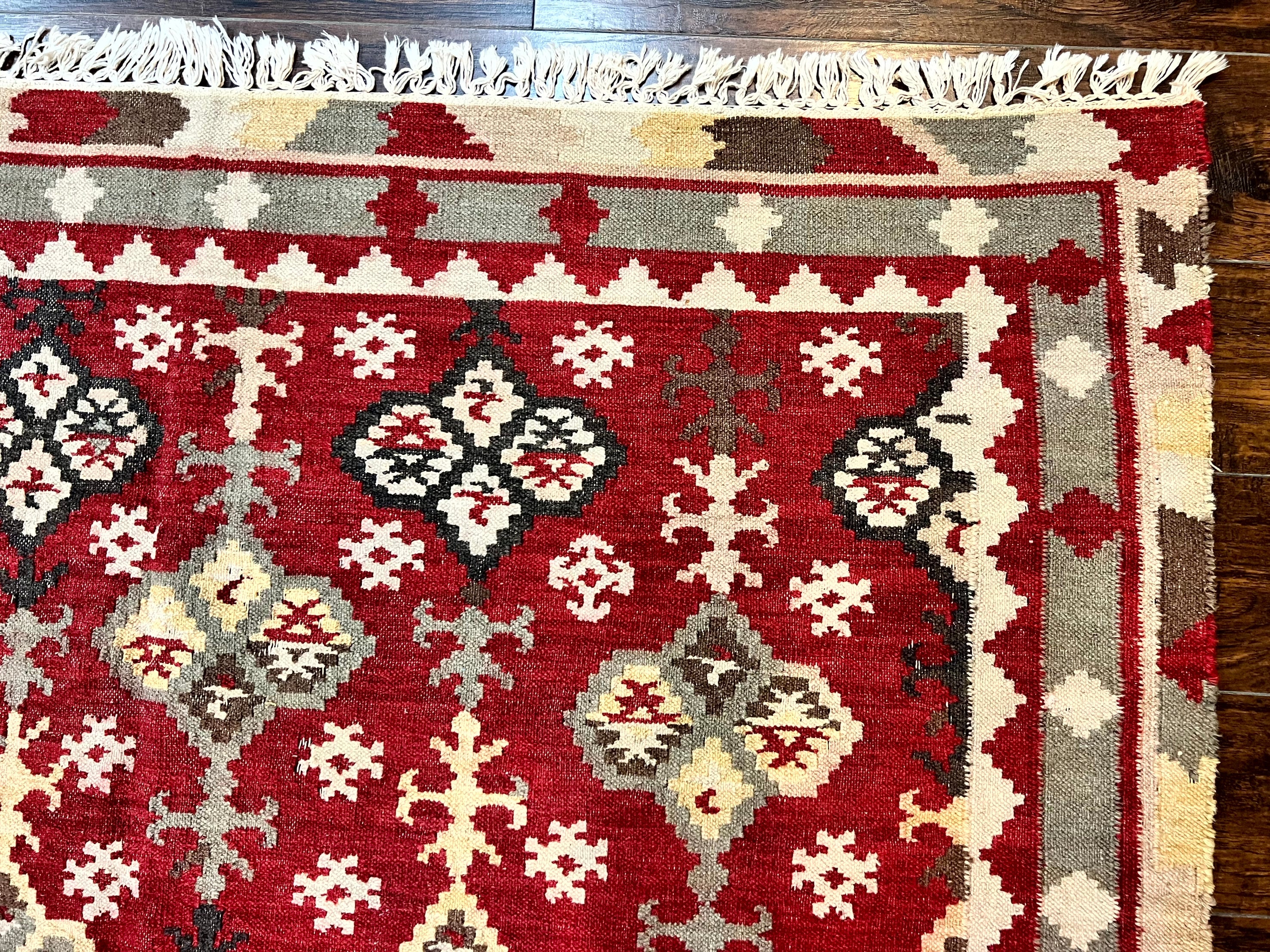 Indian Kilim Rug 6x6, Square Kilim Flatweave Carpet, Vintage Handmade Wool Rug, Red