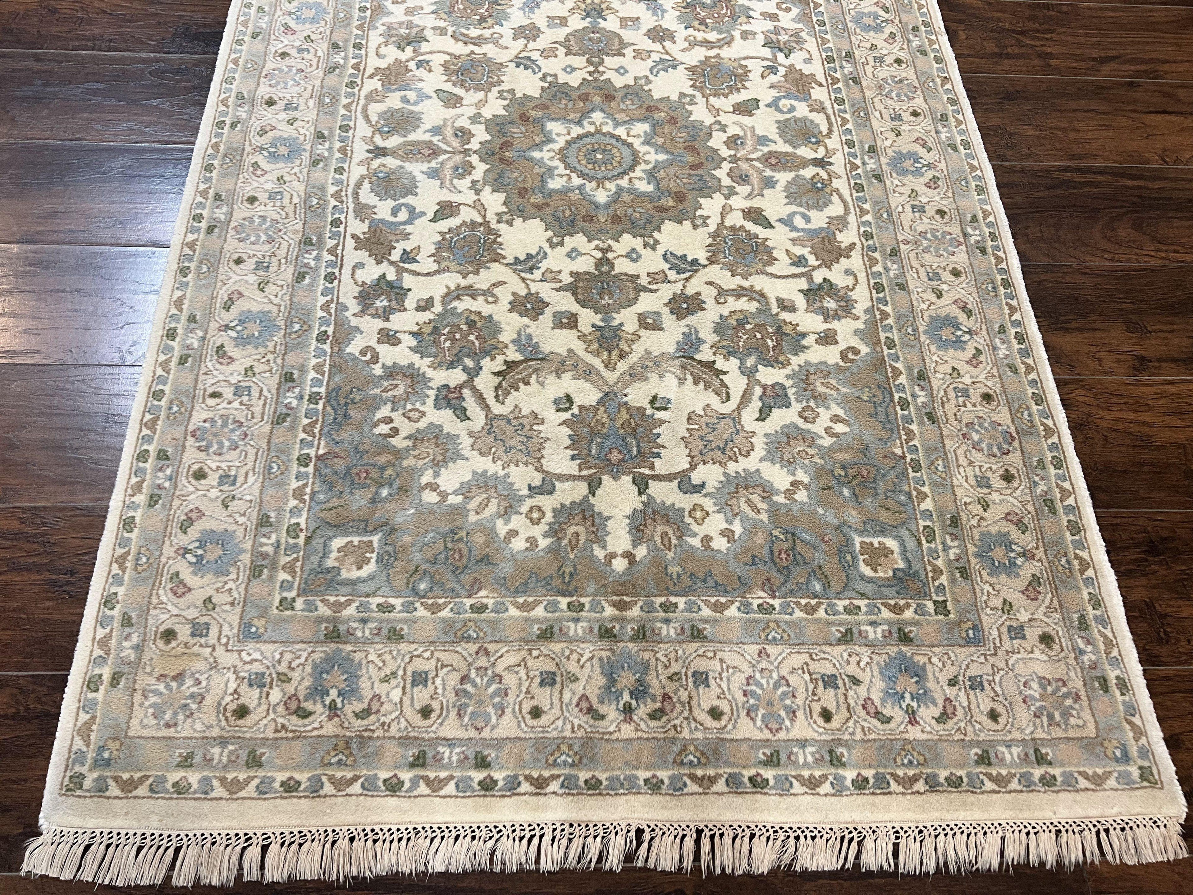 Indo Persian Rug 4x6, Floral Medallion, Beige, Handmade Wool Vintage Carpet 4 x 6 ft