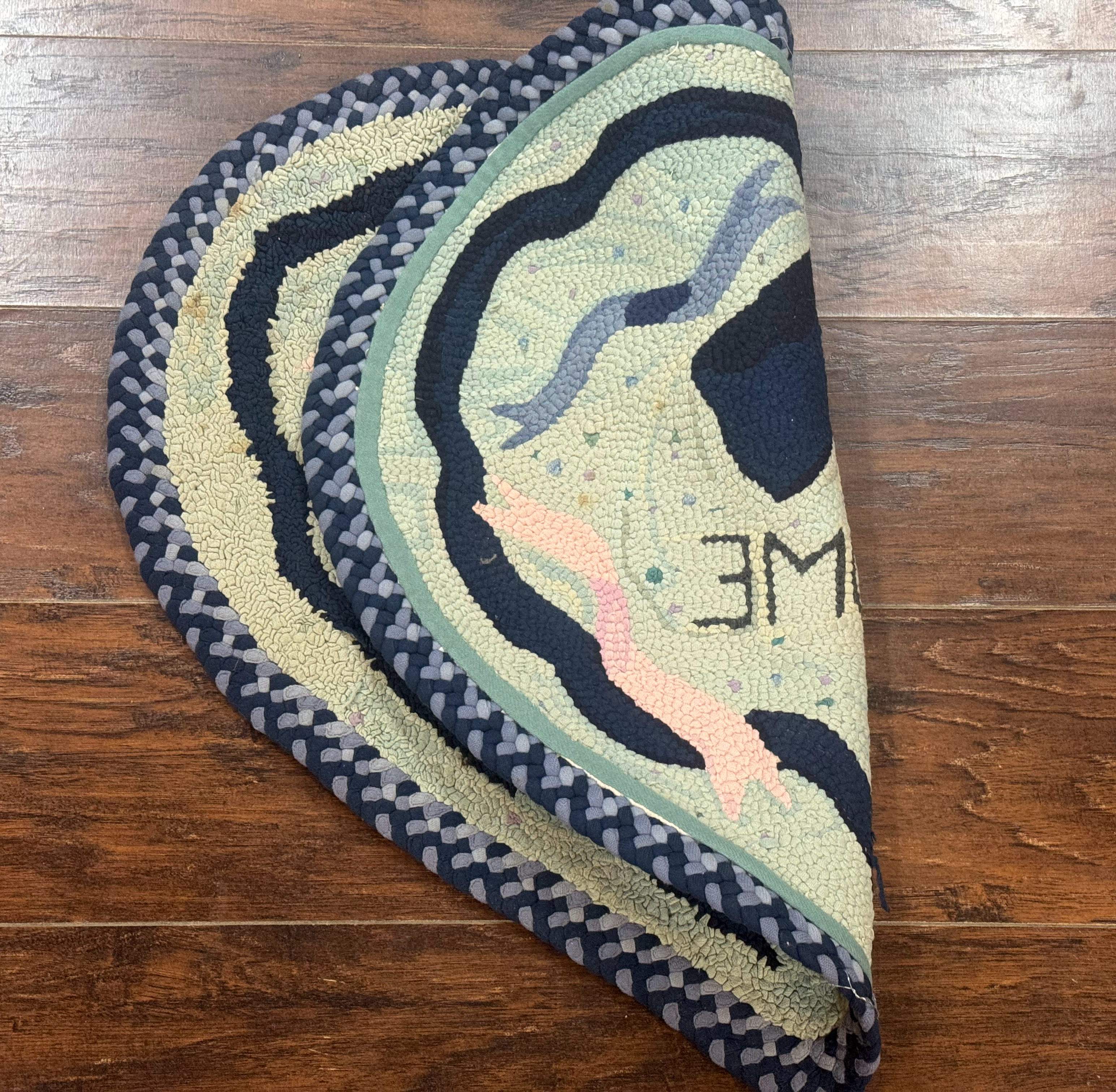 Small American Hooked Rug, Vintage Welcome Mat, Heart Shaped, Ivory and Blue