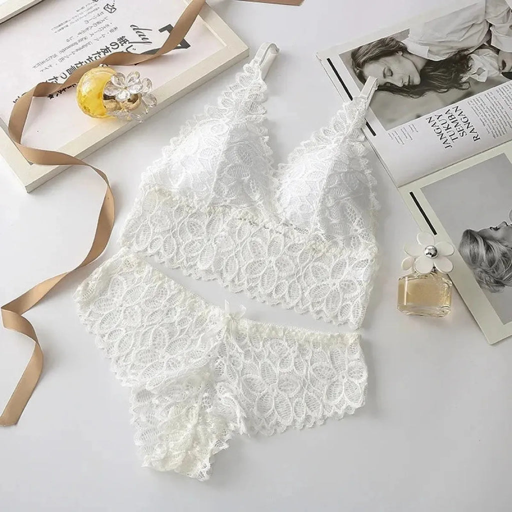 Lace Bra and Panty Set – Seamless Wire-Free Embroidered Lingerie