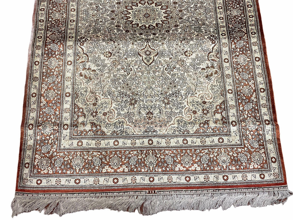 4' X 6' Vintage Fine Handmade Chinese Oriental Silk Rug 400 KPSI Wow